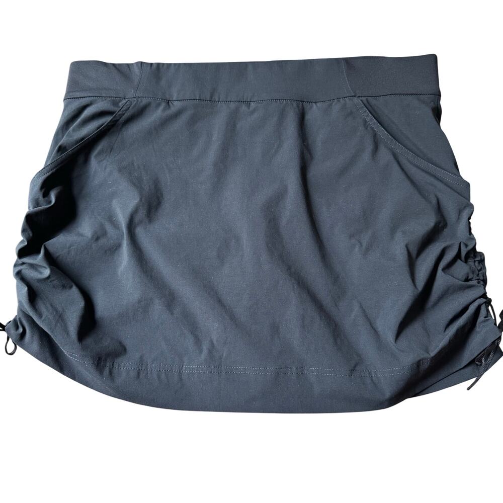 Columbia Black Nylon Skort Skirt with Built in Shorts Womens Size XL Pockets